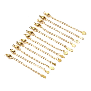 Chaînes d'extension en acier inoxydable plaqué or 18 carats avec fermoirs mousqueton et breloques