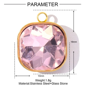 Pendentif carré en verre rose avec monture en acier inoxydable doré et dimensions 13x16mm