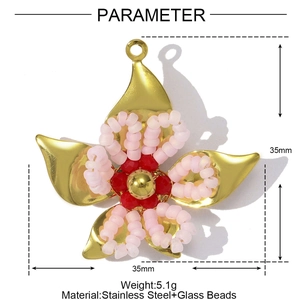 Detailed macro view of 35mm handmade beaded flower pendant with stainless steel core