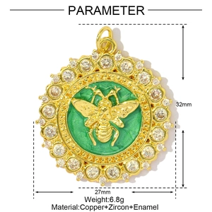 Detailed product dimensions for the round bee pendant with green enamel and copper zircon