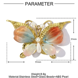 Gedetailleerde maattabel voor kristallen vlinder hanger met een breedte van 51 mm