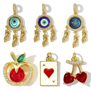 Ciondolo in Rame con Zirconia DIY Acchiappasogni Malocchio Cuore di Poker Mela Ciliegia Charms per Creazione Gioielli Donna Collana Orecchino Accessorio