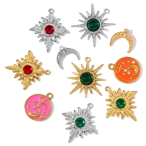 Pendenti cosmici luna e sole in oro e argento con pietre colorate per collane DIY