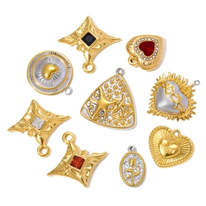 Pendentifs assortis or et argent en forme de cœur et d'étoile avec zircons colorés