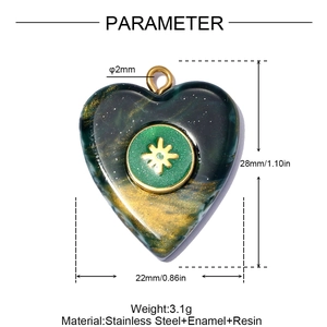 Detailed parameter diagram of heart-shaped resin pendant with stainless steel dimensions