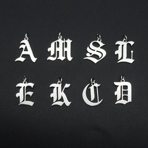 Gotische Old English Letter Hanger Roestvrij Staal DIY Sieraden Maken Accessoire Voor Ketting Armband Mannen Vrouwen Zilver Punk Street Stijl Cadeau