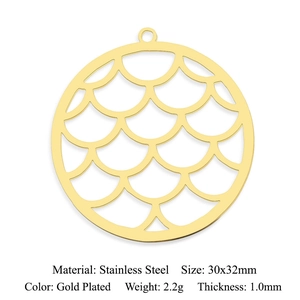Pendentif rond en acier inoxydable doré avec motif écailles de poisson, taille 30x32mm