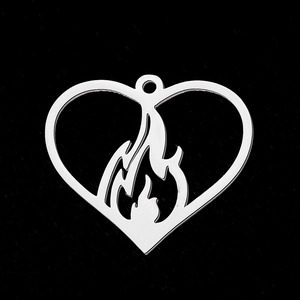 Pendentif cœur argenté poli avec découpe flamme pour création de bijoux DIY