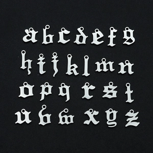 Gothik Alphabet Anhänger Edelstahl Altenglisch Hohl Initialen Buchstabe Für Halskette DIY Schmuckherstellung Zubehör