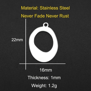 Detailed size specifications of an oval stainless steel earring pendant on black texture