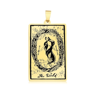 Detaillierte Makroansicht von Tarot Die Welt Anhänger aus goldenem Edelstahl