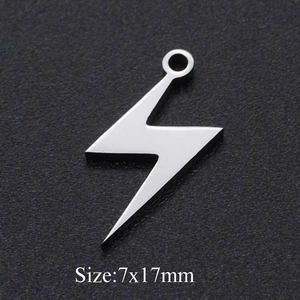 Pendentif éclair en acier inoxydable argenté 7x17mm avec finition polie brillante