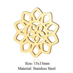 Detailed macro view of 15x15mm golden stainless steel hollow flower pendant with reflection