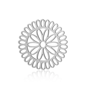 Detailansicht eines lasergeschnittenen Edelstahl-Sonnenblumenanhängers mit Geometrie