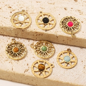 Ciondolo vintage cuore di sole in pietra naturale e acciaio al titanio placcato oro 14k