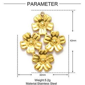 Vue détaillée des paramètres du grand pendentif tournesol doré en acier inoxydable