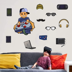 Dettaglio di adesivi murali gamer con visore VR e gadget da gioco per bambini