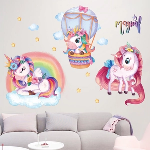 Adesivi murali unicorno da sogno con arcobaleno e mongolfiera per cameretta dei bambini