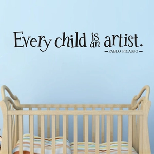 Sticker mural Every child is an artist pour chambre d'enfant au dessus d'un lit
