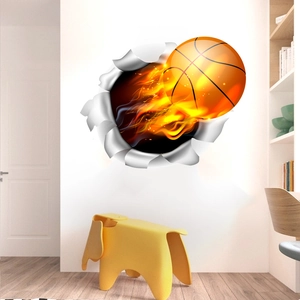 Adesivo murale basket 3D con fuoco che mostra una palla dinamica che rompe una parete bianca
