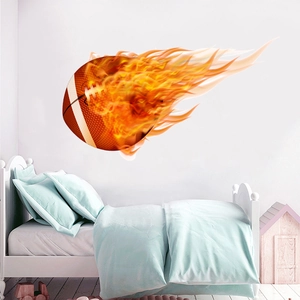 Dettaglio dell'adesivo murale 3D football americano con effetto fiamme realistiche