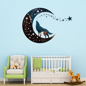 Décoration murale de loup et lune avec étoiles au-dessus d'un berceau de bébé