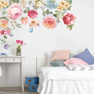Sticker mural floral avec roses et pivoines pour chambre, design de fleurs suspendues