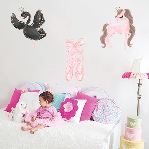 Kinderzimmer Wandtattoo Set mit Schwan Einhorn und Ballettschuhen für Mädchen