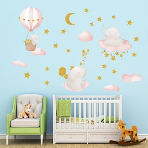 Décoration de chambre d'enfant avec stickers éléphant en montgolfière et lune