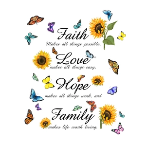 Wandsticker mit Familie-Schriftzug, Sonnenblumen und bunten Schmetterlingen Dekor