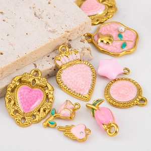 Ensemble de breloques cœur et rose en émail rose sur pierre pour bijoux DIY
