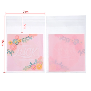 Détails des sachets auto-adhésifs de 7x10cm avec motifs floraux et dimensions