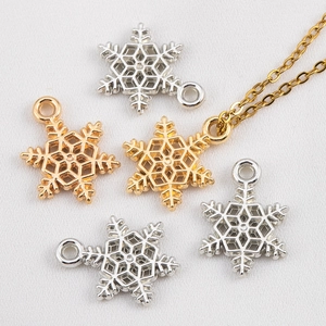 Ciondolo a forma di fiocco di neve traforato in oro e argento per gioielli fai-da-te
