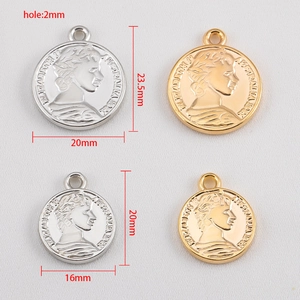 Ciondoli vintage moneta Elizabeth II in oro e argento, dimensioni da 16mm e 20mm
