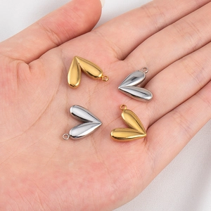Gepolijste hartvormige 304 roestvrijstalen hangers in goud en zilver voor DIY sieraden