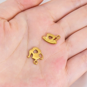 Colgantes de tetera y taza dorada con corazón calado, set de acero inoxidable 304 DIY