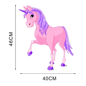 Sticker mural licorne rose pour chambre d'enfant, dimensions 46 cm par 40 cm de large
