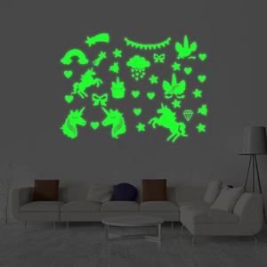 Adesivi da muro unicorno fluorescenti con stelle e arcobaleni per la casa