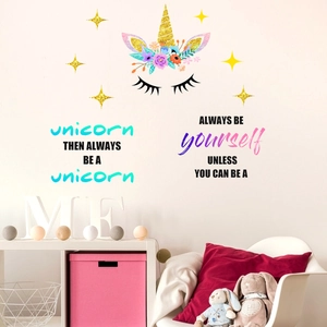 Stickers muraux licorne et étoiles avec citations pour décorer une chambre d'enfant