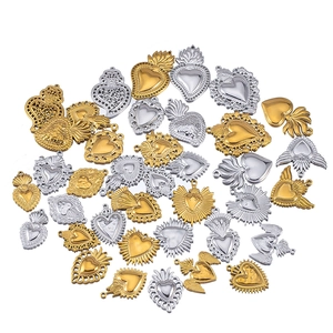 Colgantes de Acero Inoxidable Sagrado Corazón para Joyería DIY Accesorios Collar Dijes Vintage Corazón Llameante y Alas