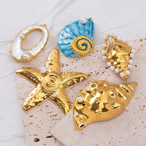 Ciondoli in Acciaio Inossidabile 304 Serie Ocean Conchiglia Stella Marina Smalto Con Perla Artificial Sintetica DIY Accessori Gioielli