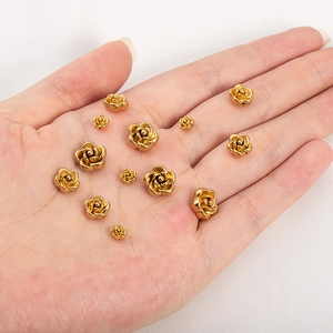 304 Edelstahl 18K vergoldete Kamelienblüten Perlen für DIY Armband und Halskette Schmuck