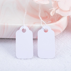 Witte katoen-linnen labels met elastische koorden voor DIY-geschenkverpakkingen