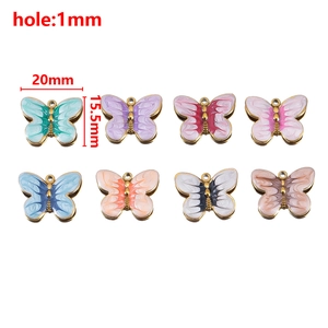 Set di 8 ciondoli a farfalla colorati da 20 mm in acciaio inossidabile smaltato per fai da te