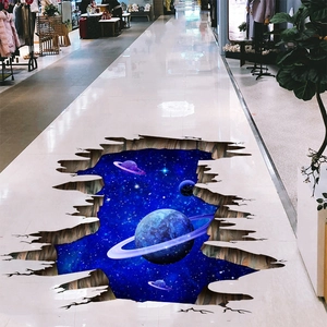 Adesivo da pavimento 3D spazio esterno con stelle della galassia ed effetto pavimento rotto