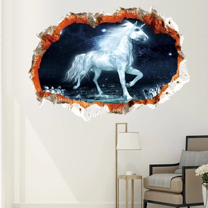 Kreativer 3D Wandtattoo mit weißem Einhorn und Sternenhimmel im Mauerbruch-Design