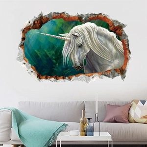 Kreativer 3D Wandaufkleber mit realistischem weißem Einhorn durch Broken Wall Effekt