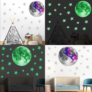 Stickers Muraux Licorne Lune Fluorescents Décalcomanies Étoiles Lumineuses Pour Chambre d'Enfant Pépinière Décor