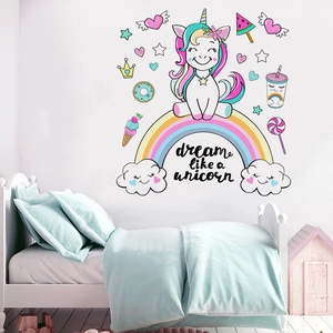 Stickers muraux licorne et arc-en-ciel pour chambre d'enfant avec motifs sucrés