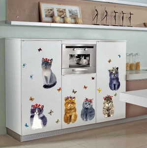 Stickers muraux 3D réalistes de chats avec couronnes de fleurs et papillons décoratifs